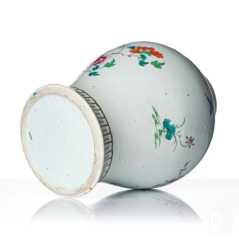 A large famille rose 'peacock' jar, - 图7